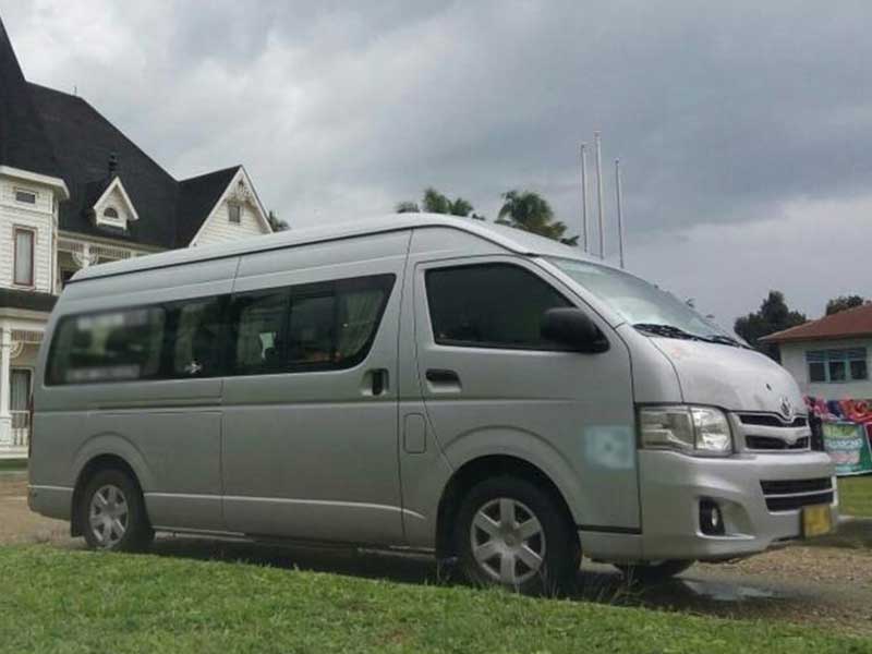 Sewa Hiace Bojongsari Murah Armada Terbaru Fasilitas Lengkap