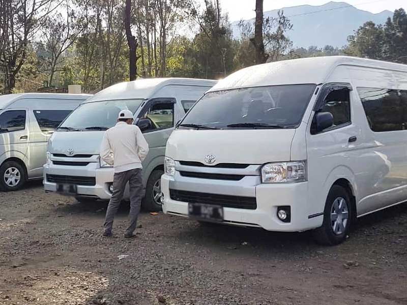 Sewa Hiace Depok Harga Murah Fasilitas Lengkap Dalam dan Luar Kota